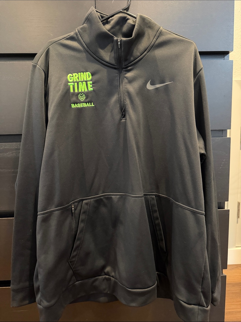 Nike Men's Quarter-Zip Pullover